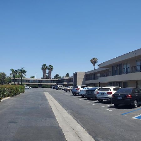 Royal Grand Inn Santa Ana Exterior photo